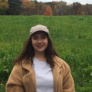 Meet your Posher, Ava